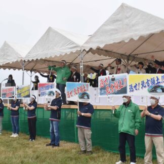 「領土返還」要求訴え　根室市民大会で６００人声響かせ【根室】(2023-08-07)