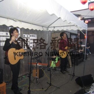 地元バンドも盛り上げ　にぎやかに赤横まつり【釧路市】(2023-09-01)