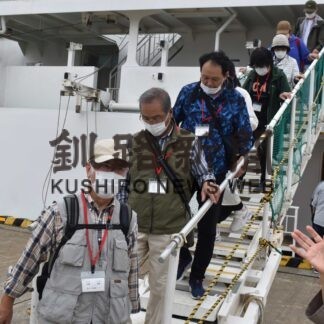 「おじいちゃん来たよ」　洋上慰霊国後島コース始まる【根室】(2023-09-15)