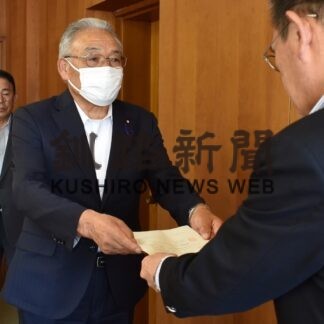 学校の熱中症対策で議会が町教委に要望【中標津】(2023-09-24)