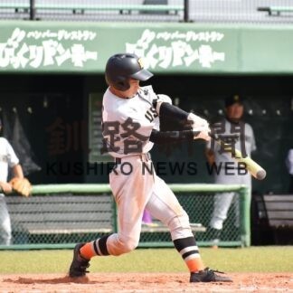 釧工 競り勝つ　高校野球秋季釧根支部予選【釧路市】(2023-09-26)