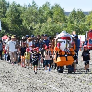 「ちかぷ～」と一緒に行進　観閲式や消防防災フェス【釧路市】(2023-09-04)