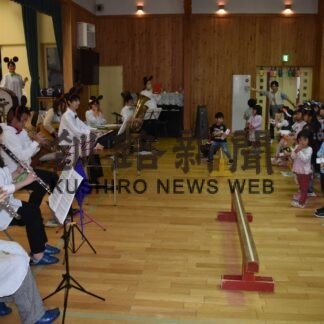 保護者演奏会園児楽しむ　別海くるみ幼稚園【別海】(2023-10-31)