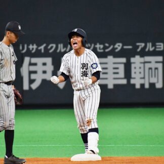 中道 値千金３点打　別海延長制す　秋季全道高校野球【札幌】(2023-10-23)