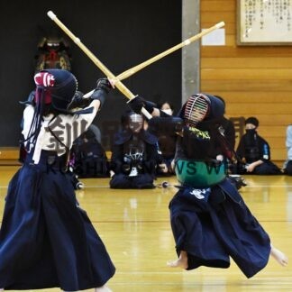 門馬（湖畔小４年）長期戦制しＶ　剣道・釧路予選会【釧路市】(2023-10-17)