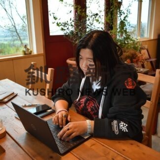 働きながら休暇を満喫　スエデーさん　タイから長期ワーケーション【鶴居】(2023-10-25)