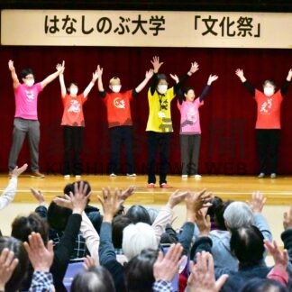 陶芸や芸能 成果披露　「はなしのぶ大学」文化祭【釧路町】(2023-11-28)