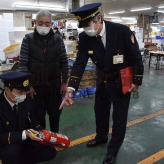 歳末 防火管理の徹底を　釧路市中央消防署が和商を特別査察【釧路市】(2023-12-16)