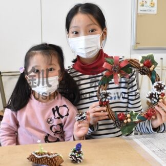 手作りＸマスリースできた　コアかがやきで工作【釧路市】(2023-12-18)