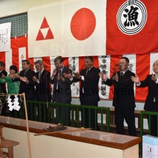 一年の豊漁と繁栄祈願　釧路、根室で初競り式(2024-01-06)