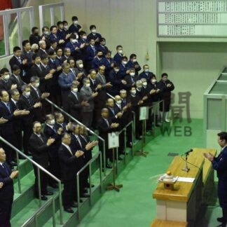 一年の豊漁と繁栄祈願　釧路、根室で初競り式_1(2024-01-06)