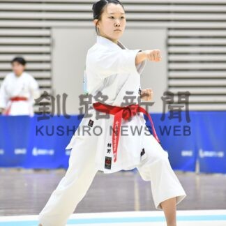 杉井（釧湖陵）女子組手３位　紺野、２種目で５位　全道高校選抜【釧路市】_1(2024-01-23)