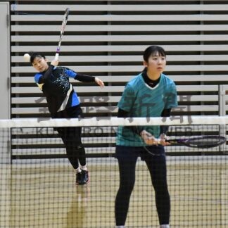 木村・十枝内（弟子屈中、リバティＪｒ）男子１部初代王者　ソフトテニスインドア学生大会【釧路市】(2024-01-15)