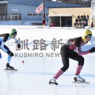 小中学生が熱戦展開　標津で距離別スケート選手権【標津】(2024-01-22)