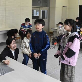 オンラインで地域紹介　野付小と大阪・東香里小が交流【別海】(2024-02-21)