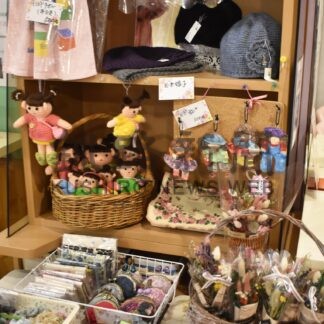 手作り小物やバッグ豊富に　酒井さん、佐藤さん作品展【釧路市】(2024-02-11)