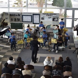 阿寒中、大楽毛中吹奏楽部がロビーコンサート【釧路市】(2024-02-28)