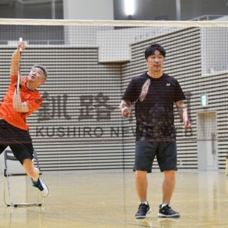 釧根勢健闘見せる　バドミントン東北海道選手権(2024-02-14)