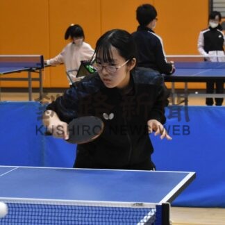 別海高１年佐藤、卓球全道選抜で女子単準Ｖ【別海】(2024-02-27)