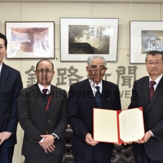 化石掘り体験実施　阿寒シェル鉱業、道教委と協定【釧路市】(2024-02-28)