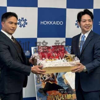 北海道の給食と映画知事とＰＲ　俳優の市原隼人さん道庁を訪問【札幌】(2024-03-22)