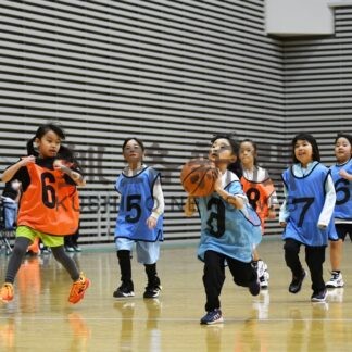 シュート練習や試合体験　釧路地区バスケＵ１２部会【釧路市】(2024-03-04)