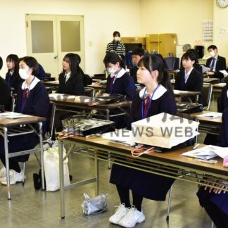 北方領土 見聞深める　石垣市長、滋賀交流団に歴史紹介【根室】(2024-03-26)