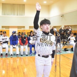 「熱いプレー誓う」軟野連一般の部開会式【釧路市】(2024-04-16)