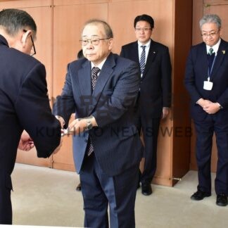 能登地震被災地に義援金　はくちょう会寄付【根室】(2024-04-11)