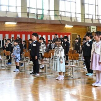友達づくり、勉強頑張る　市内小学校で入学式【釧路市】(2024-04-09)