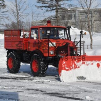 ５０歳消防車「ドイツ製ウニモグ」　除雪で活躍【標茶】(2024-04-04)