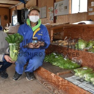 生きがい野菜倶楽部　直売所今年も開設【鶴居】(2024-05-19)