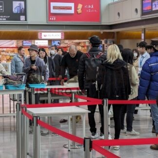 Ｕターンラッシュ、空港やＪＲ混雑【釧路市】(2024-05-06)