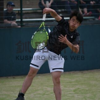 迎（武修館２年）男子１００大会新　前畑（釧江南３年）も女子ハンマー投げで【釧路市】_4(2024-05-20)