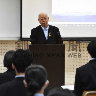 町の地理や施策紹介　弟子屈高で德永町長講演【弟子屈】(2024-06-24)