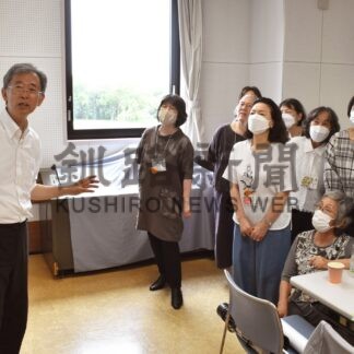 絵手紙の上達法伝授　日本絵手紙協会の登坂会長来釧し講座【釧路市】(2024-07-27)