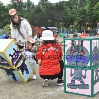 親子種目に笑顔広がる　美原認定こども園が運動会【釧路市】(2024-07-20)