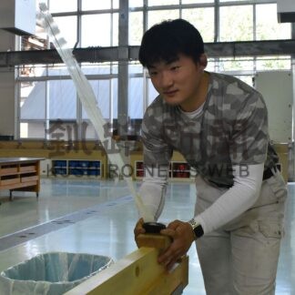 かんな薄削り　釧路技専・酒井さん全道一【釧路市】(2024-07-09)