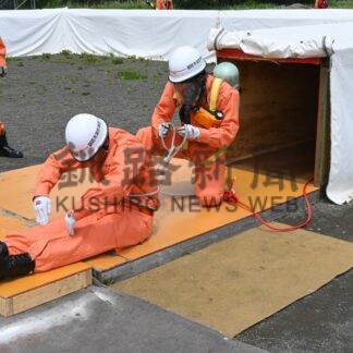 全道大会出場で訓練披露　釧路市消防本部が消防長査閲【釧路市】(2024-07-02)