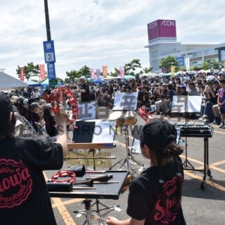 グルメやステージ多彩に　多良福まつり、家族連れら楽しむ【釧路市】(2024-07-07)