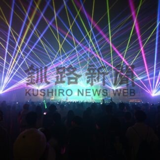 レーザーショー鮮やか　霧フェス開幕【釧路市】(2024-07-27)