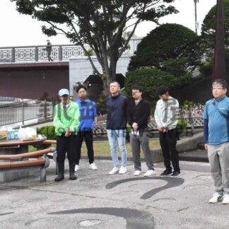 釧路川周辺を清掃　釧路建親会など３団体【釧路市】(2024-07-11)