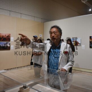 撮影に込めた思い熱く　長倉さんが写真展【釧路市】(2024-07-30)