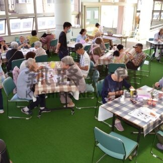地域交流カフェ盛況　喫茶ぼうよう、来月「なつかし縁日」【釧路市】(2024-07-27)