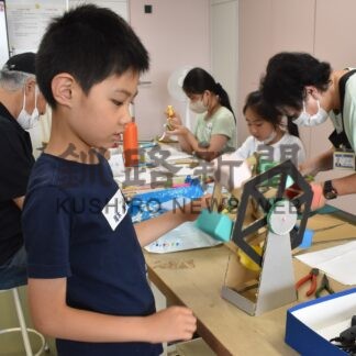 観覧車作ったよ！　釧路で夏休み工作教室【釧路市】(2024-08-26)