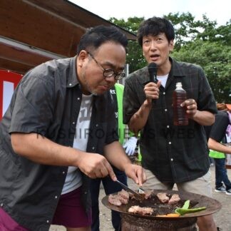 虹別地区酪農祭で来場者バーベキュー満喫【標茶】(2024-08-26)