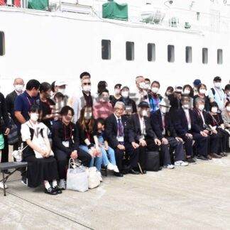 洋上慰霊後に懇親会　元島民らの交流企画　千島連盟根室支部【根室】(2024-08-07)