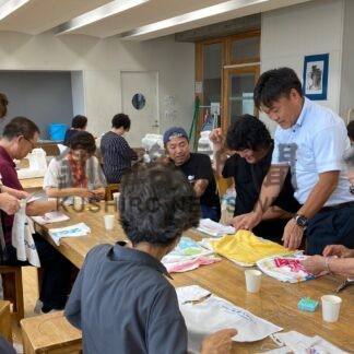 地域と連携し生徒雑巾縫い　広陵中・東小【中標津】(2024-08-21)