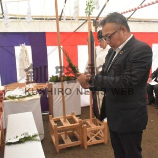 関係者ら工事の安全祈願　宿泊施設「らうす餐荘」地鎮祭【羅臼】(2024-08-30)