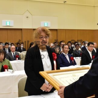 根室の発展に貢献　市、31個人３団体表彰【根室】(2024-08-20)